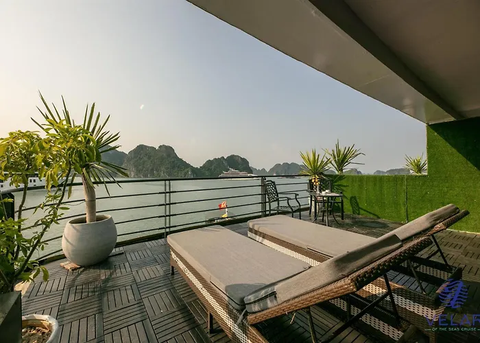 Velar Of The Sea Cruise  Hạ Long