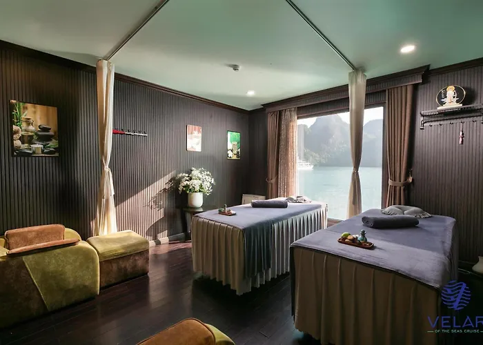 Velar Of The Sea Cruise Hạ Long
